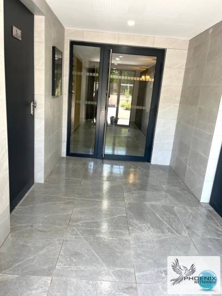 Phoenix Nettoyage, spécialistes du nettoyage approfondi pour professionnels & particuliers au Luc